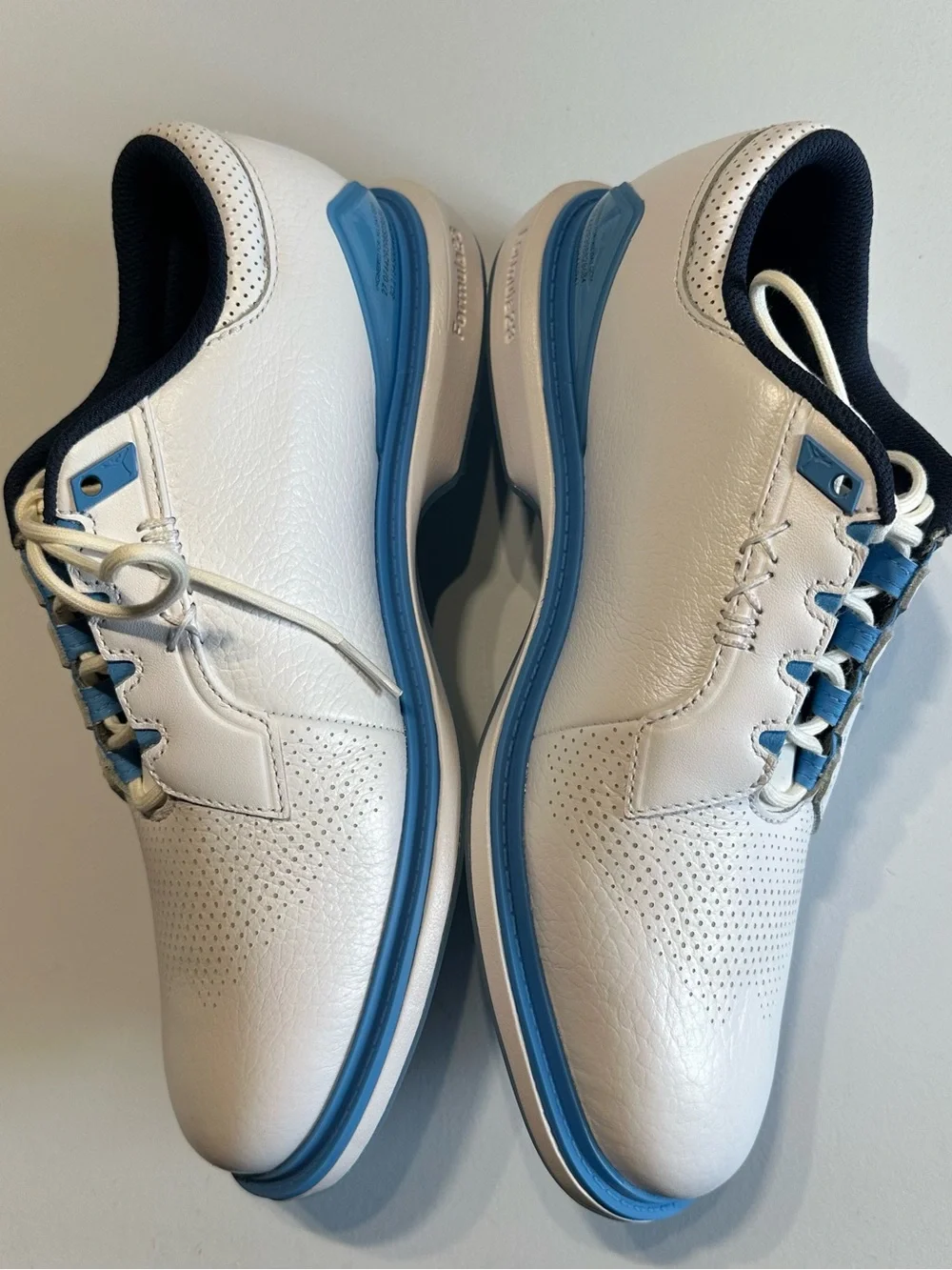 Nike eyelets all